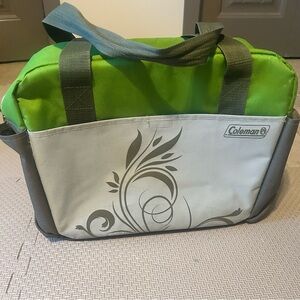 Coleman Green and Gray Carryall Coolee Bag. 28L